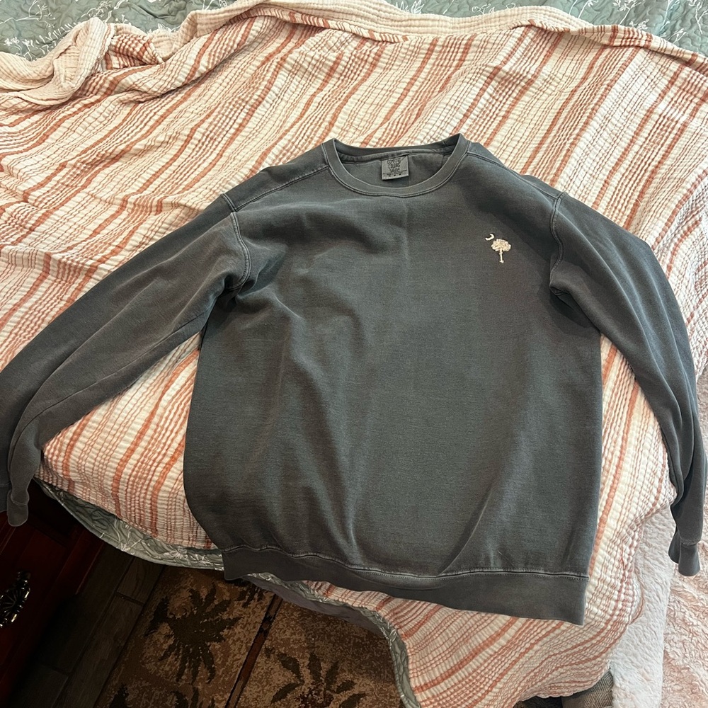 Crew neck